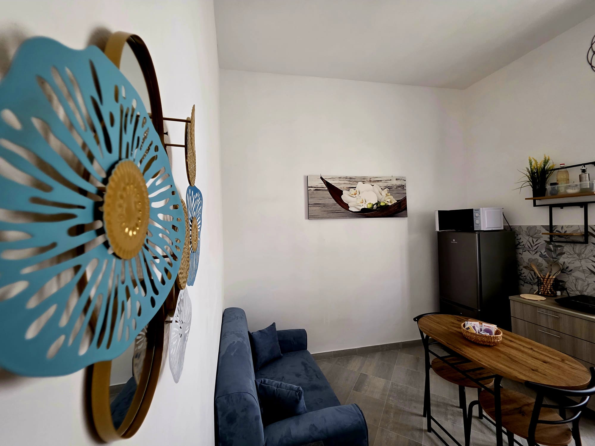 domus mediterranea suite pranzo-soggiorno